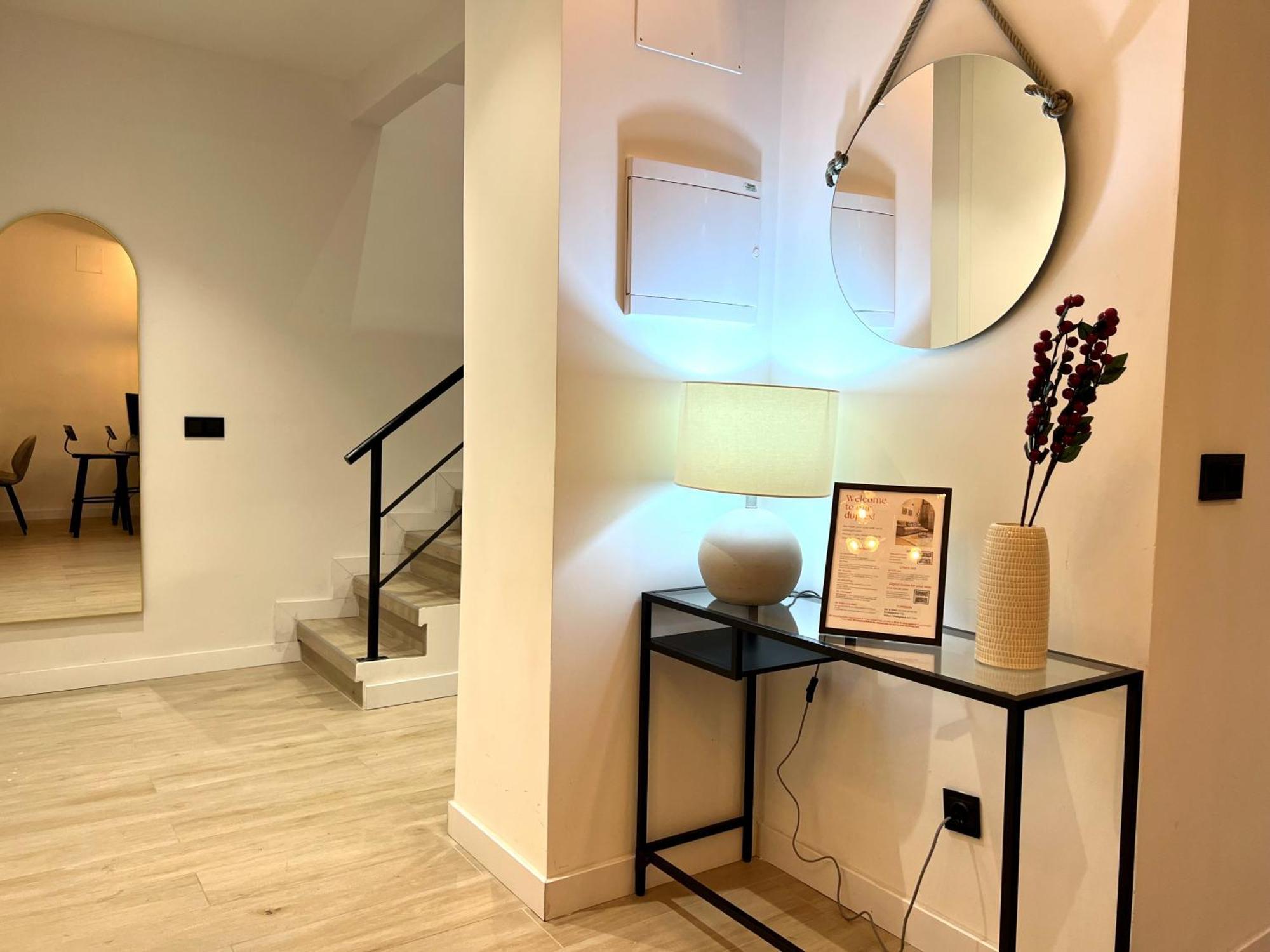 马德里Duplex Moderno Y Acogedor Junto A Atocha公寓 外观 照片